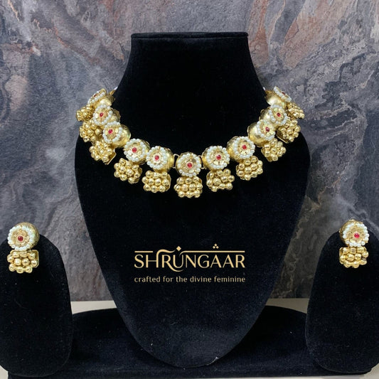 Antique Pushpa Choker