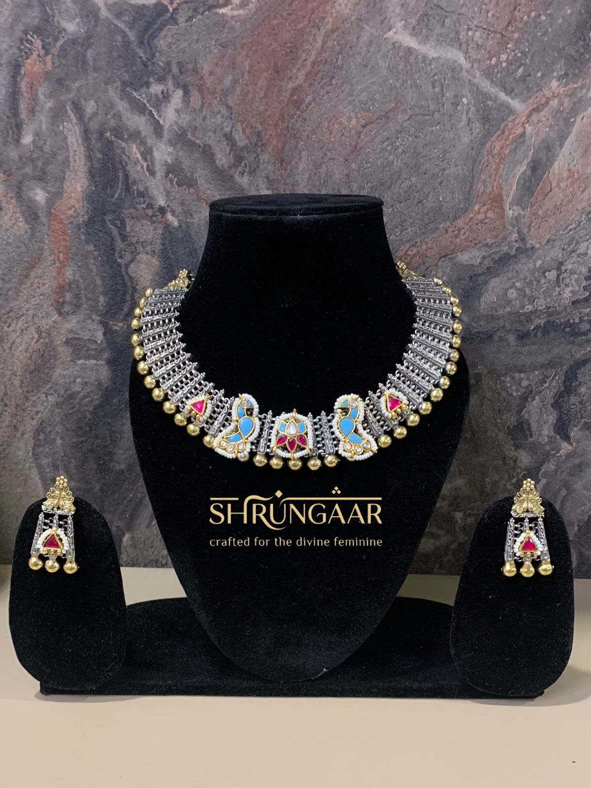Indrakshi Fusion Choker